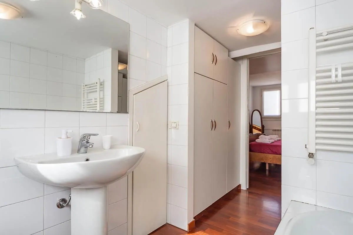 Attico Centrale Con Terrazzo - Milano Skyview Apartment